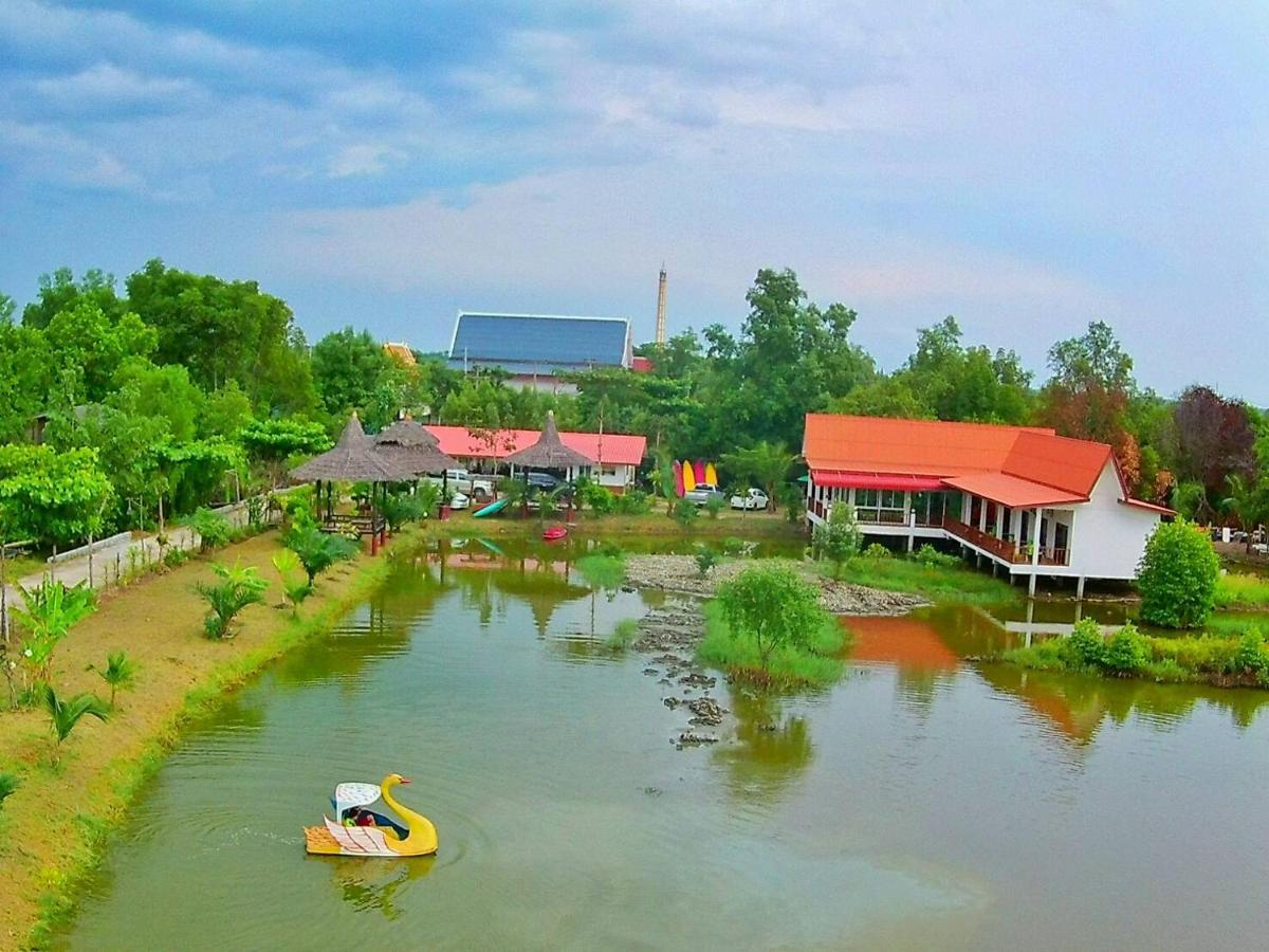Samut SongkhramSaeng Tai Amphawaアパートメント エクステリア 写真