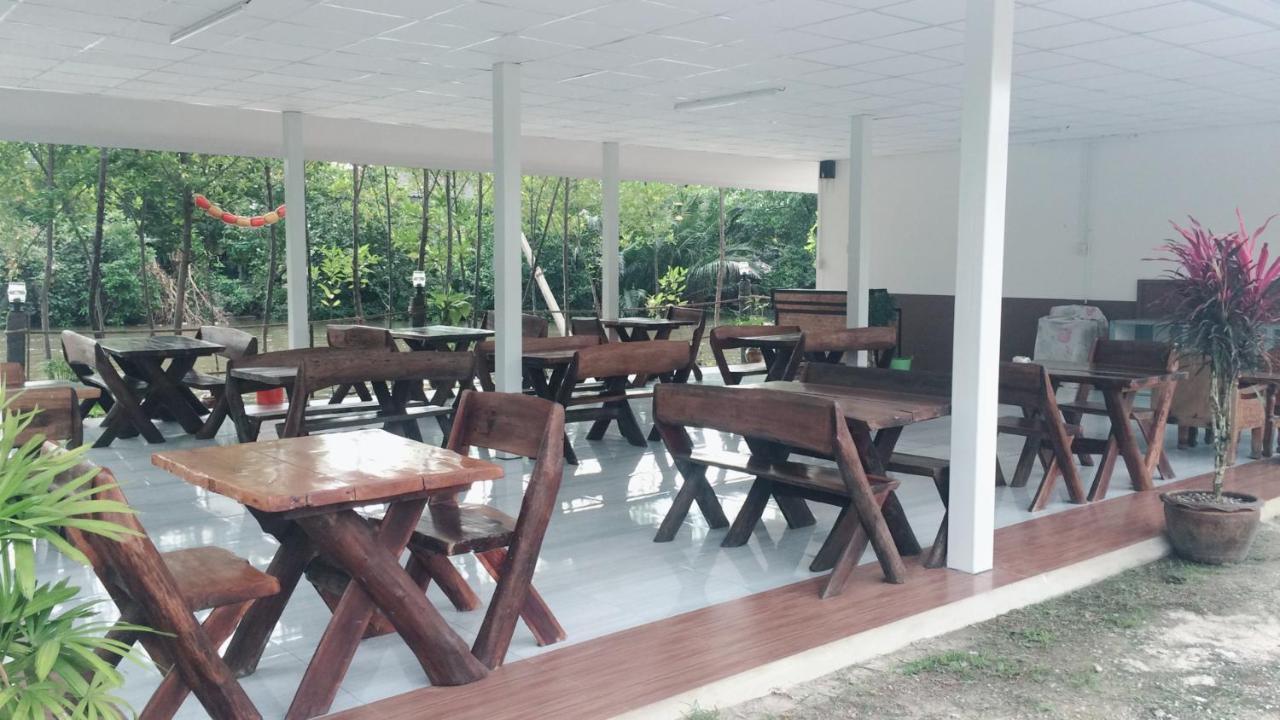 Samut SongkhramSaeng Tai Amphawaアパートメント エクステリア 写真