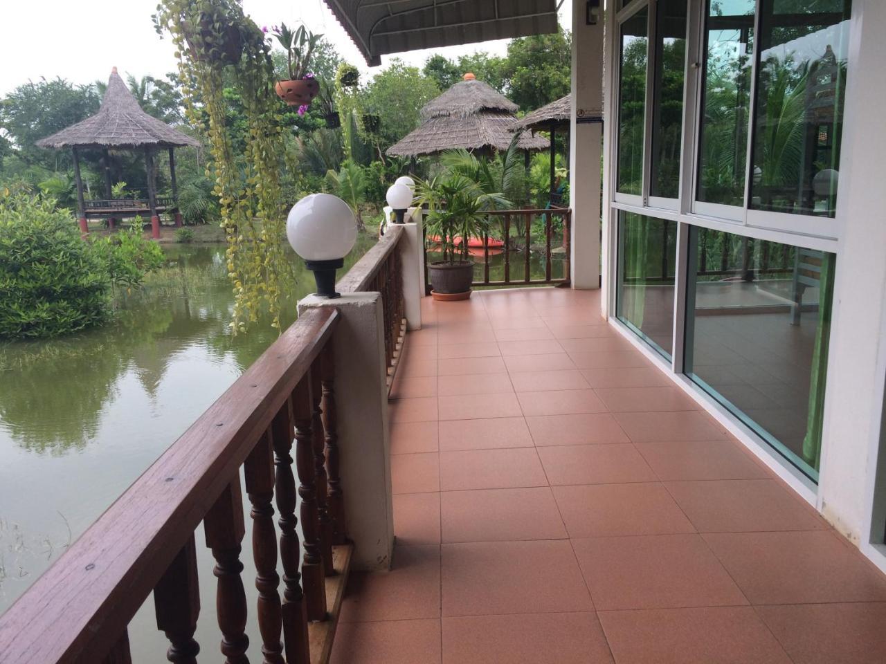 Samut SongkhramSaeng Tai Amphawaアパートメント エクステリア 写真
